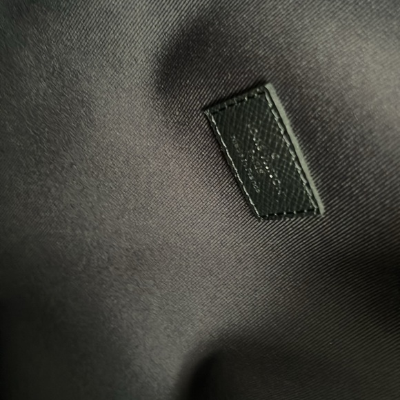 LOUIS VUITTON DISCOVERY BACKPACK PM TAIGA MONOGRAM ECLIPSE - Picture 9 of 17